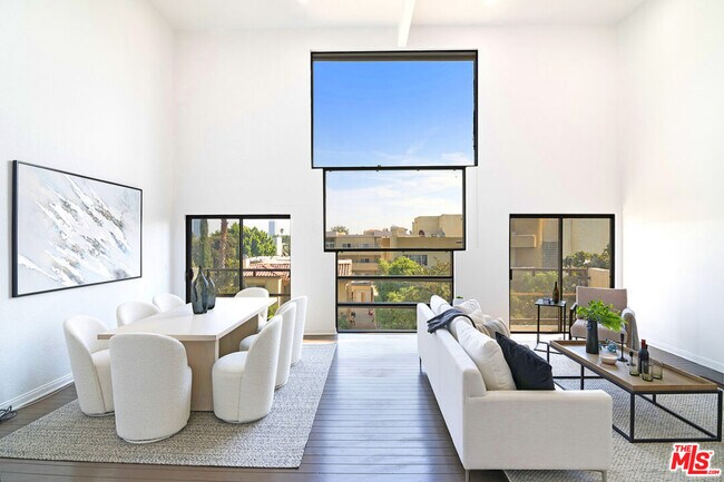 1059 S Shenandoah St in Los Angeles, CA - Building Photo - Building Photo