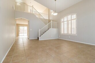 12529 W Colter St in Litchfield Park, AZ - Foto de edificio - Building Photo