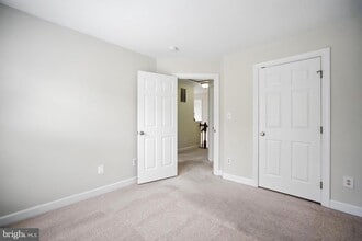 6696 Debra Lu Way in Springfield, VA - Building Photo - Building Photo