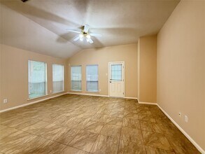 12811 Mills Breeze Dr in Houston, TX - Foto de edificio - Building Photo