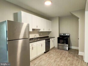 122 Houston Ave, Unit 1 in Harrisburg, PA - Building Photo - Building Photo