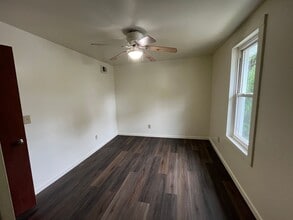 1106 Rixon St in Alton, IL - Building Photo - Building Photo