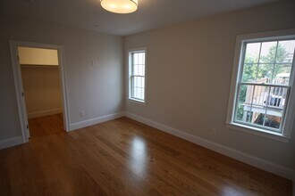 276 Athens St, Unit PH in Boston, MA - Building Photo - Building Photo