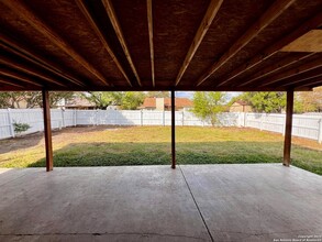 10343 Granary St, Unit 2F in San Antonio, TX - Building Photo - Building Photo