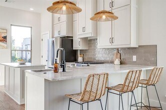 2820 Weisenberger St in Fort Worth, TX - Foto de edificio - Building Photo