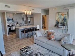 8161 33rd Ave S in Bloomington, MN - Building Photo - Building Photo