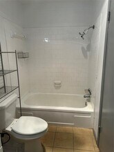 3535 NASA Road 1-Unit -52 in Seabrook, TX - Building Photo - Building Photo