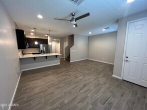 574 W Westchester Ave in Tempe, AZ - Building Photo - Building Photo