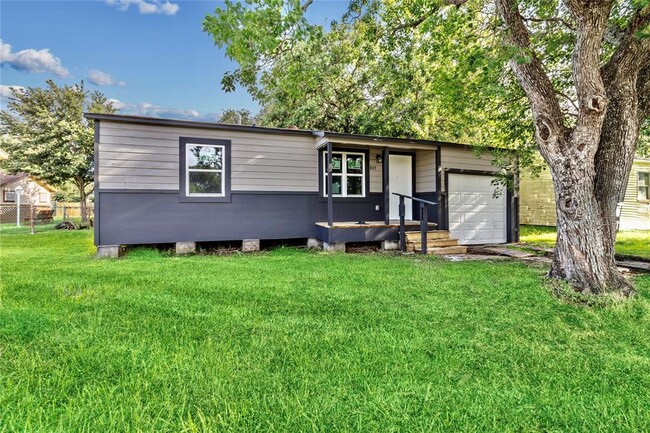 property at 805 19th Ave N