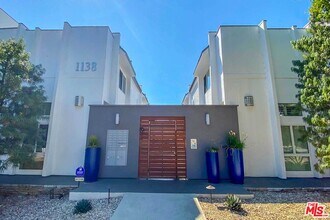 1138 20th St-Unit -12 in Santa Monica, CA - Building Photo - Building Photo