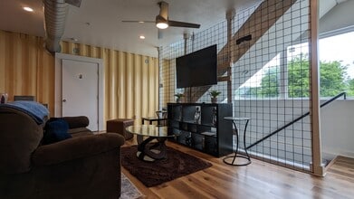 2203 Tierwester St in Houston, TX - Building Photo - Building Photo