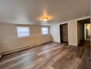 92 Shaker Rd in Albany, NY - Building Photo - Building Photo