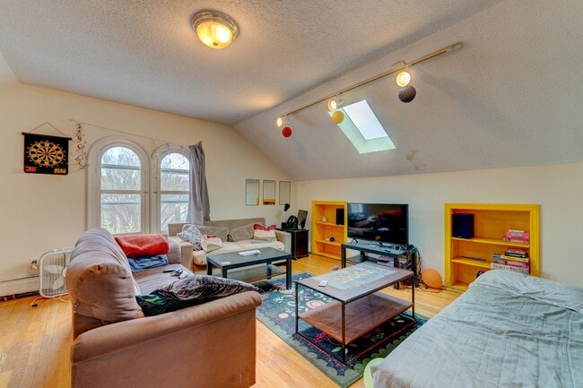 295 Humphrey St in New Haven, CT - Building Photo - Building Photo