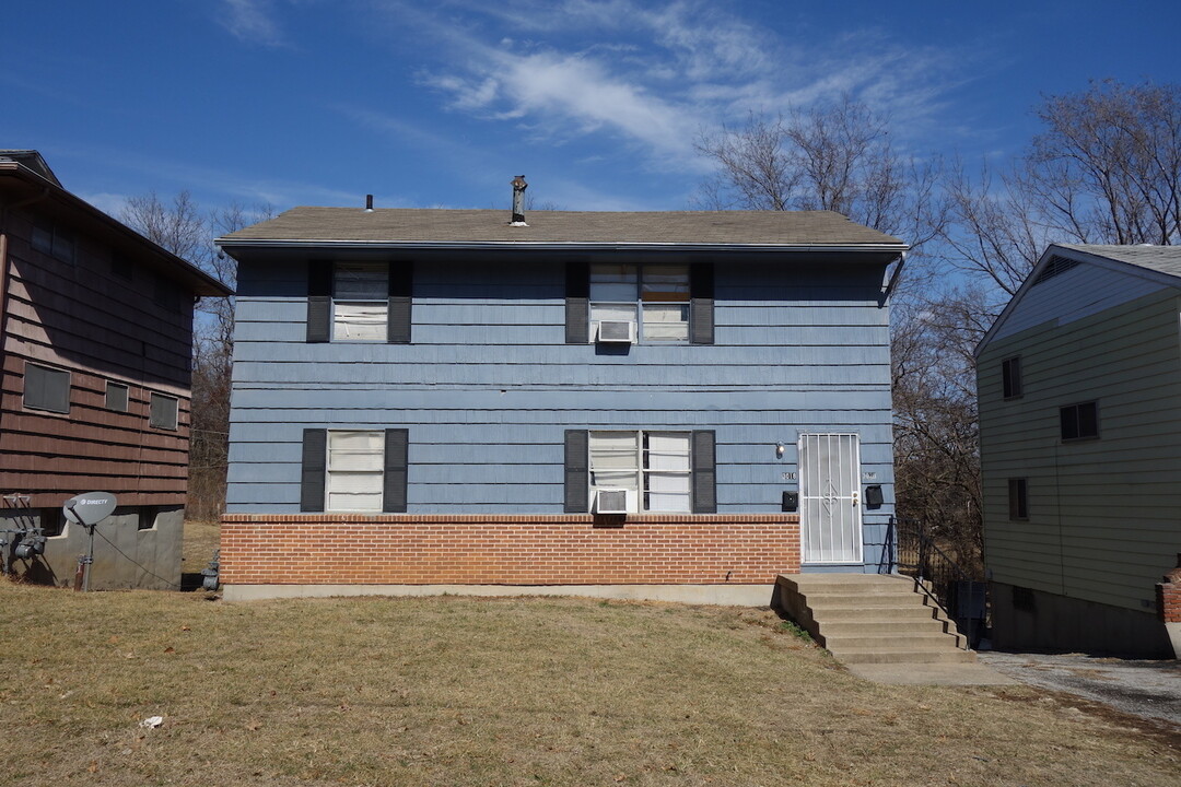 3018 E 61st St-Unit -3018 E 61st St in Kansas City, MO - Building Photo