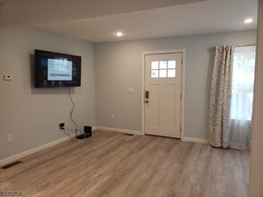 13 New Hampshire St in Newton, NJ - Building Photo - Building Photo