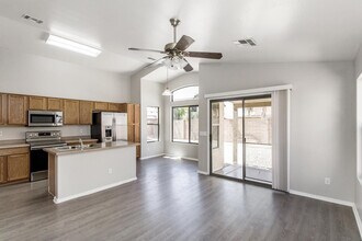 1478 E 10th Pl in Casa Grande, AZ - Building Photo - Building Photo