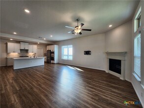 1647 Stone House in New Braunfels, TX - Building Photo - Building Photo