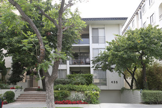 435 N Palm Dr in Beverly Hills, CA - Building Photo - Building Photo