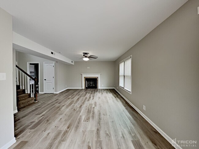 1003 Orchard Hills Dr in Clarksville, TN - Building Photo - Building Photo