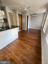 126 S 16th St in Philadelphia, PA - Building Photo - Building Photo