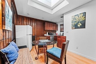 49 Charles St, Unit 1 in Boston, MA - Building Photo - Building Photo