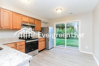 7760 Serene Stream Way in Indianapolis, IN - Building Photo - Building Photo