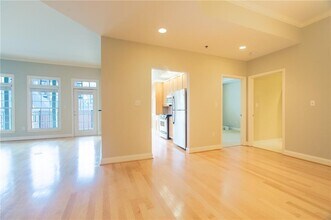 50 Biscayne Dr NW in Atlanta, GA - Building Photo - Building Photo