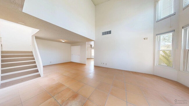 4329 E Monte Way in Phoenix, AZ - Building Photo - Building Photo