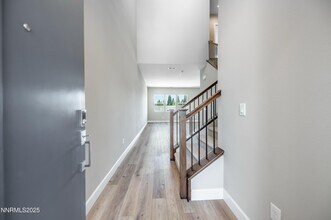 1517 Golf Club Dr in Reno, NV - Building Photo - Building Photo