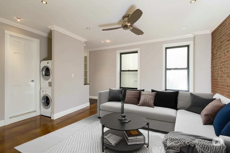 334 E 100th St in New York, NY - Foto de edificio