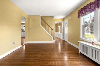 89 Campbell Ave in Vernon, CT - Foto de edificio - Building Photo