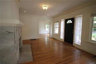 1278 N Morningside Dr NE in Atlanta, GA - Foto de edificio - Building Photo