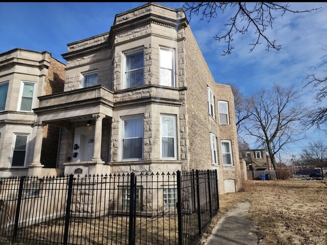 property at 5741 S Peoria St