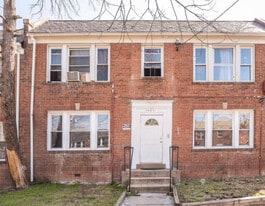 1620 17th Pl SE, Unit 1