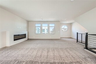 8067 Haywood Estate Ave, Unit 0606 in Las Vegas, NV - Building Photo - Building Photo