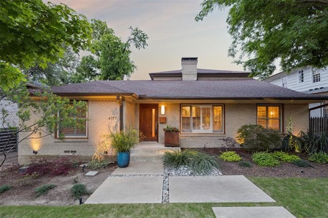 property at 6777 Lakefair Cir