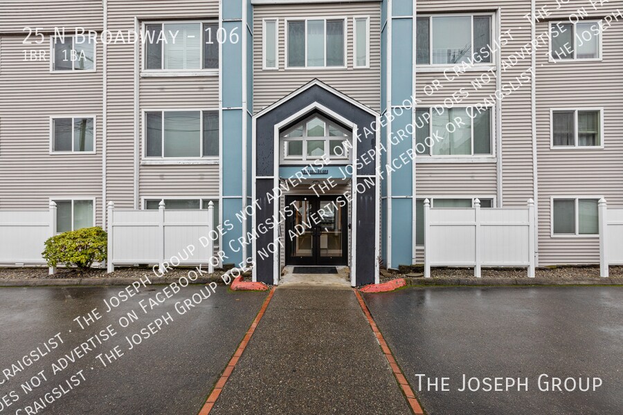 25 N Broadway St in Tacoma, WA - Foto de edificio