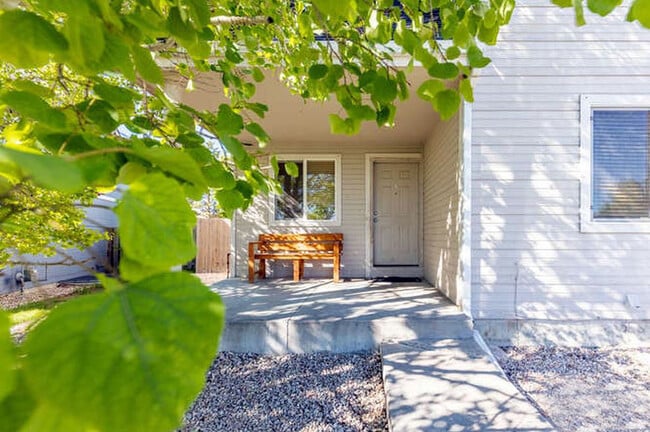 375 Aurora Way in Fort Collins, CO - Building Photo - Building Photo