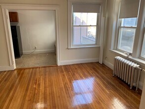 1111 Boylston St, Unit 23 in Boston, MA - Building Photo - Building Photo