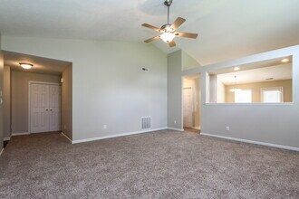 3026 Crestwell Dr in Indianapolis, IN - Building Photo - Building Photo