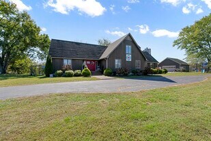 5277 Bristow Rd in Bowling Green, KY - Building Photo