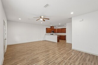 630-634 Magnolia Bend in New Caney, TX - Building Photo - Building Photo