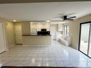 6039 Carolina Cir in Stockton, CA - Building Photo - Building Photo