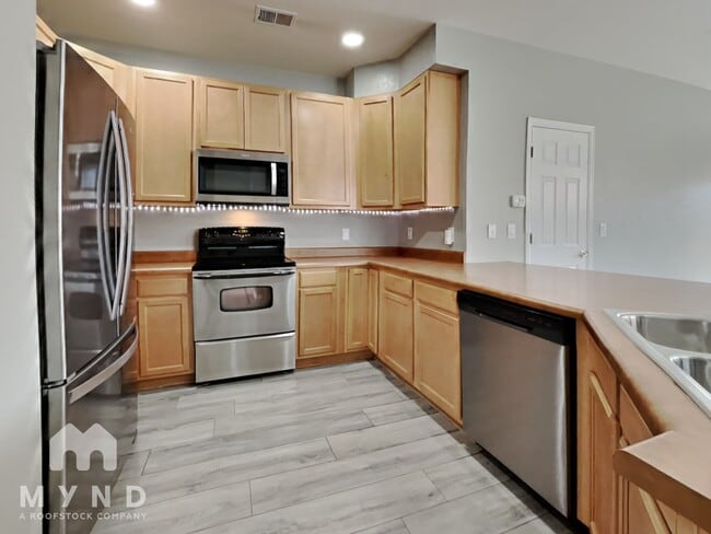 9757 Dexter Ln in Denver, CO - Foto de edificio - Building Photo