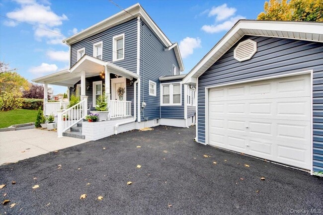 75 W Kingsbridge Rd in Mount Vernon, NY - Building Photo - Building Photo