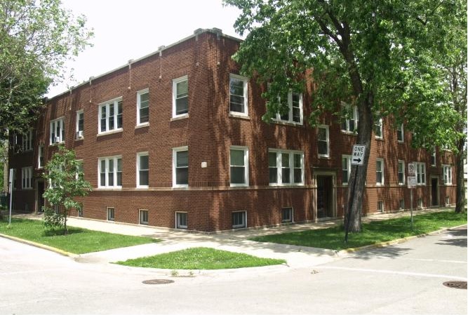 3543 N Lawndale Ave in Chicago, IL - Building Photo