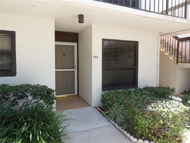 6291 Bahia Del Mar Cir in St. Petersburg, FL - Building Photo - Building Photo