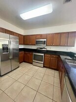 8620 NW 97th Ave in Medley, FL - Building Photo