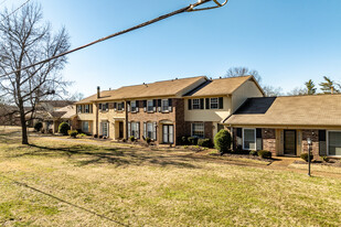 River Plantation I - IV in Nashville, TN - Building Photo
