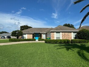 302 Stahlman Ave in Destin, FL - Building Photo - Building Photo